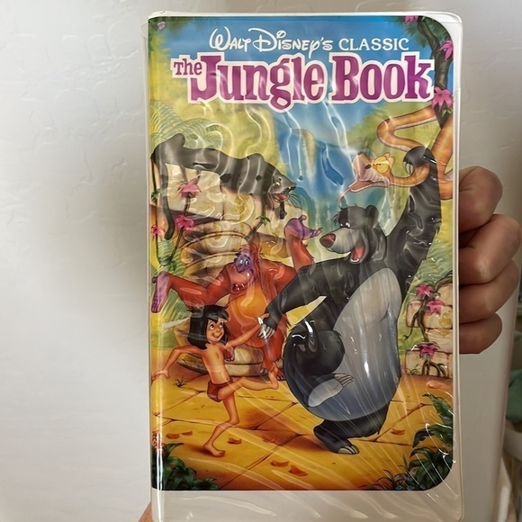 Disney Classics The Jungle Book VHS Tape Vintage Collectable. - Picture 15 of 16